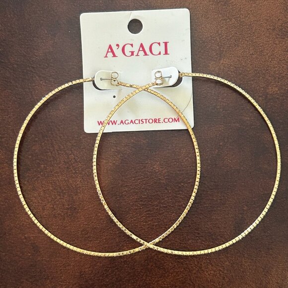 6 Pairs of Stylish Fashion & Designer Hoops - Picture 2 of 12